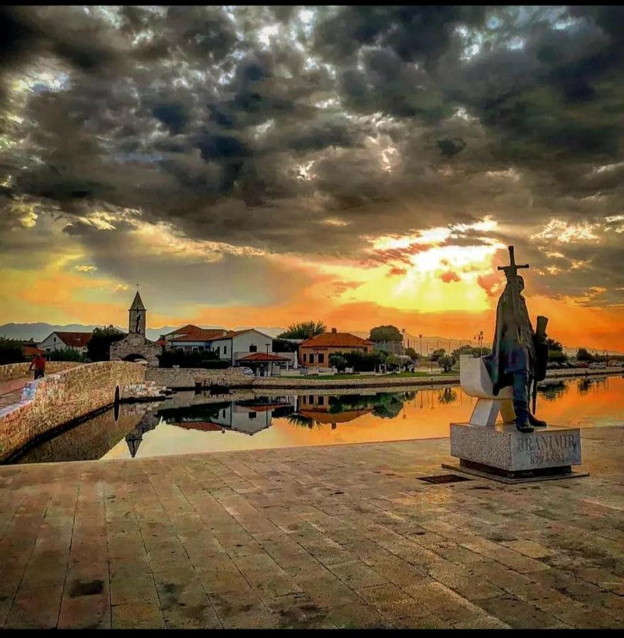 Apartmani Mira Nin Kültér fotó